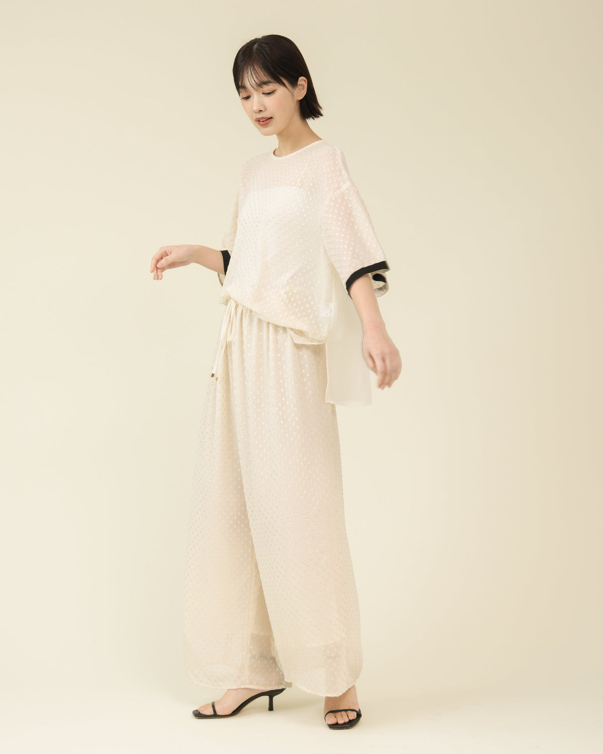 ハ*】様 タグ付 BEARDSLEY カットジャガードサルエルパンツ ホワイト タグ付 BEARDSLEY カットジャガードサルエルパンツ ホワイト