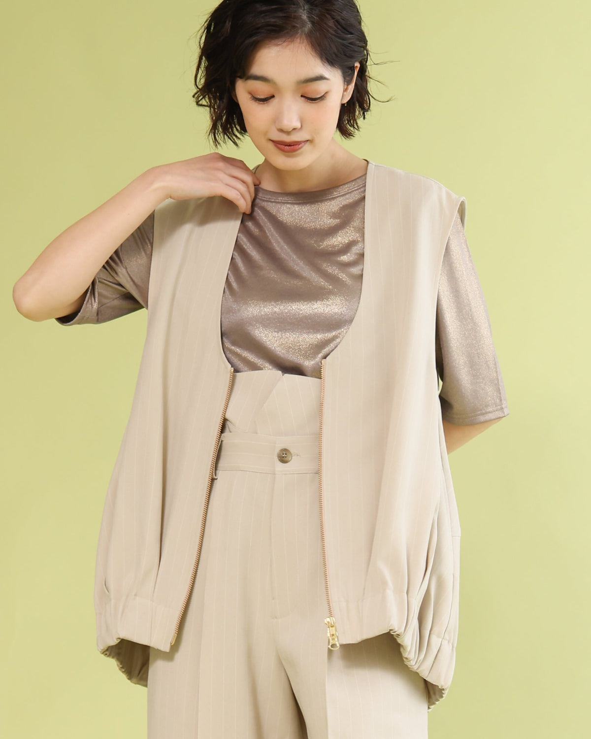 OUTER – trois