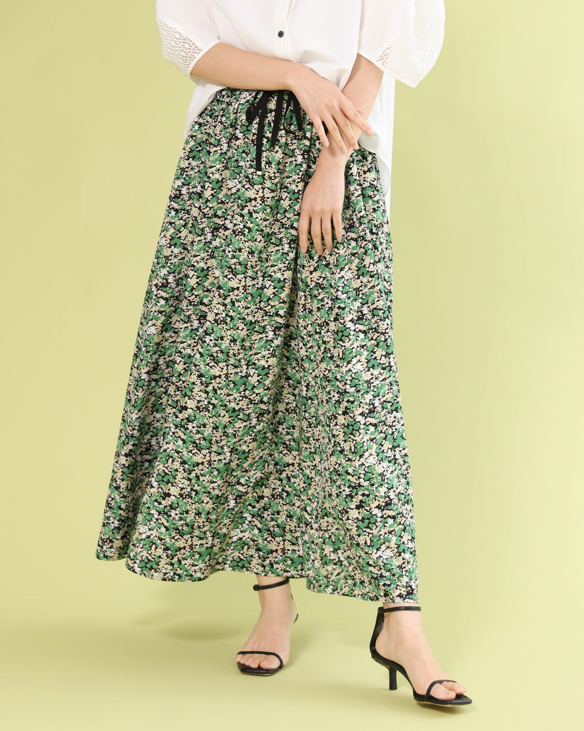 SKIRT – trois SKIRT – trois