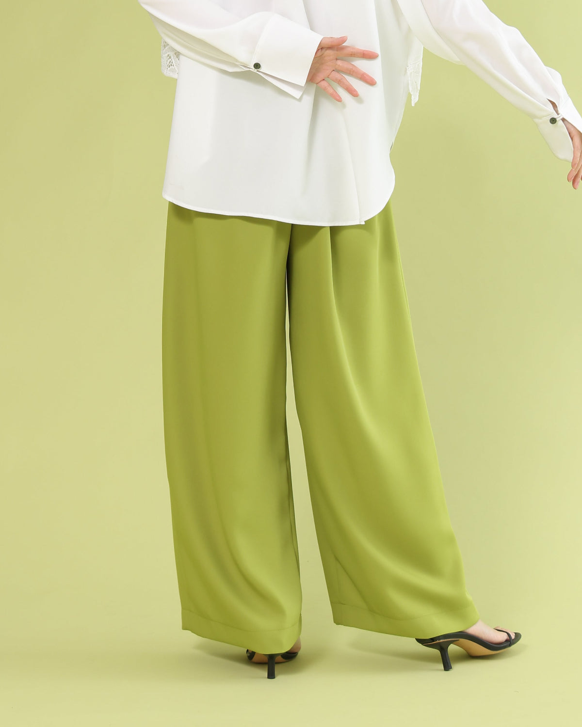 ダブルクロス タックバレルパンツ（T251-87025） – trois