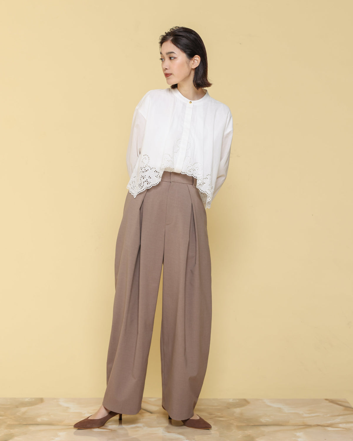 【美品】toteme ページュ　ブラウス　32サイズ TOTEME - 【美品】toteme ページュ ブラウス 32サイズの通販 by