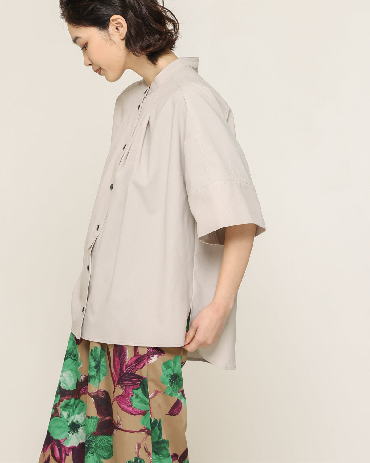 ウェザーストレッチ タックブラウス（T256-81007） – trois