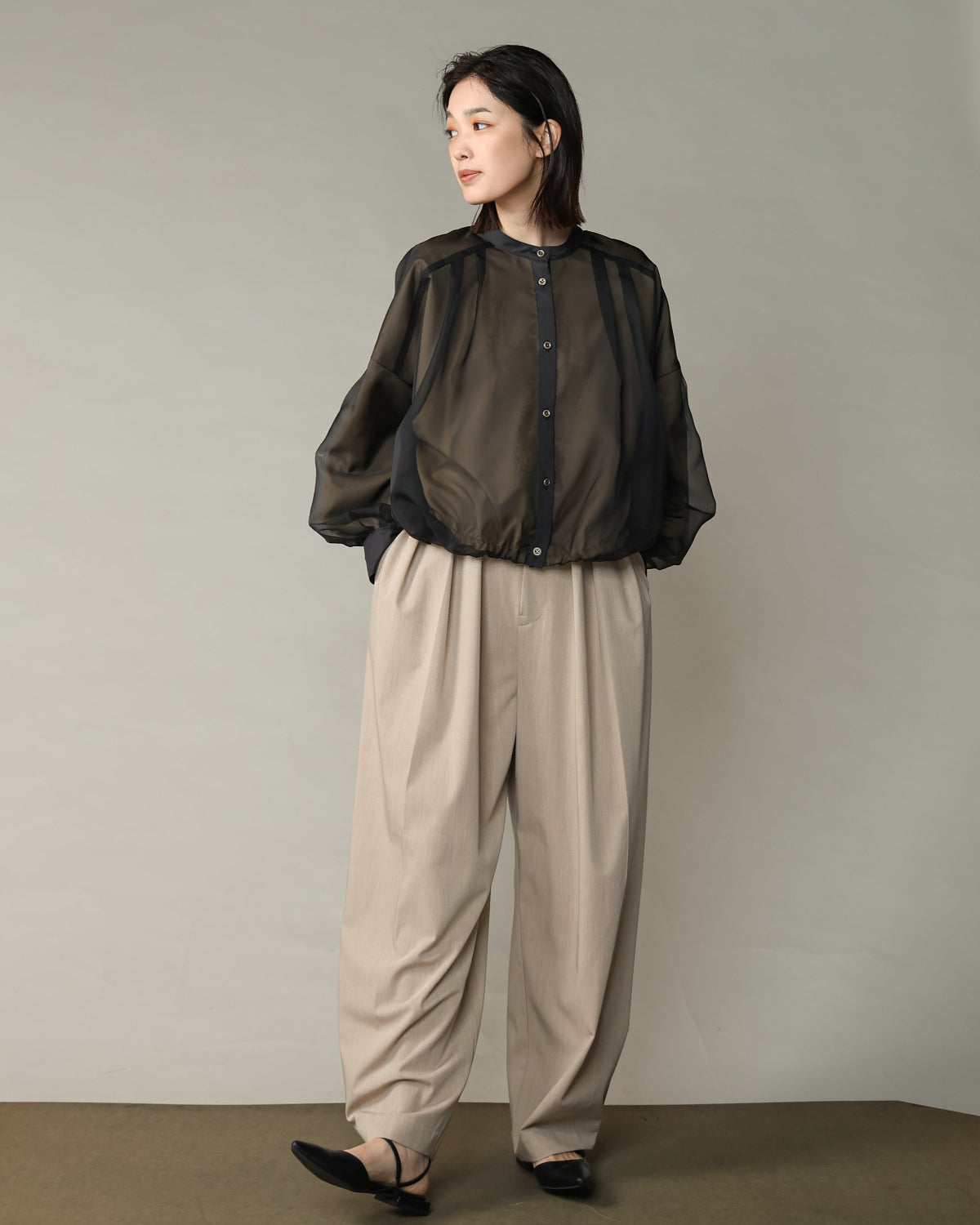 デシン×オーガンジー バルーンブラウス（T256-81044） – trois