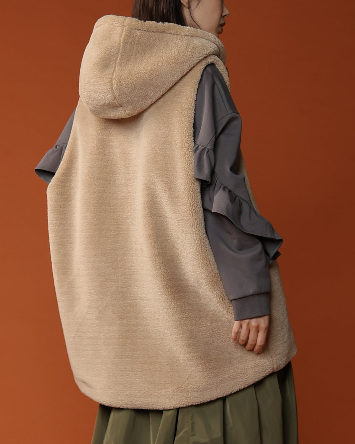 テディボア フードハーフジレ（T256-83046） – trois