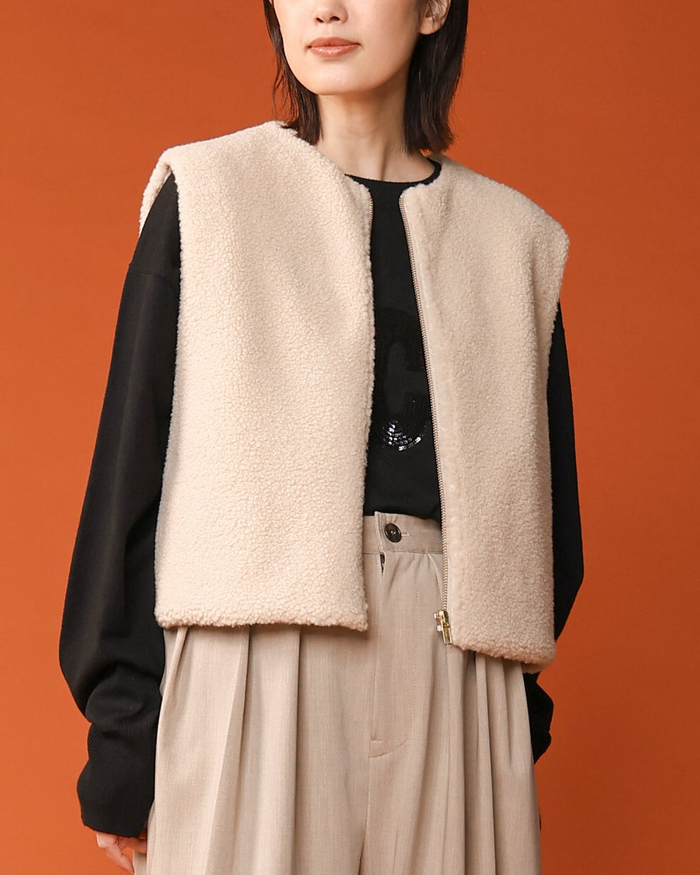 OUTER – trois