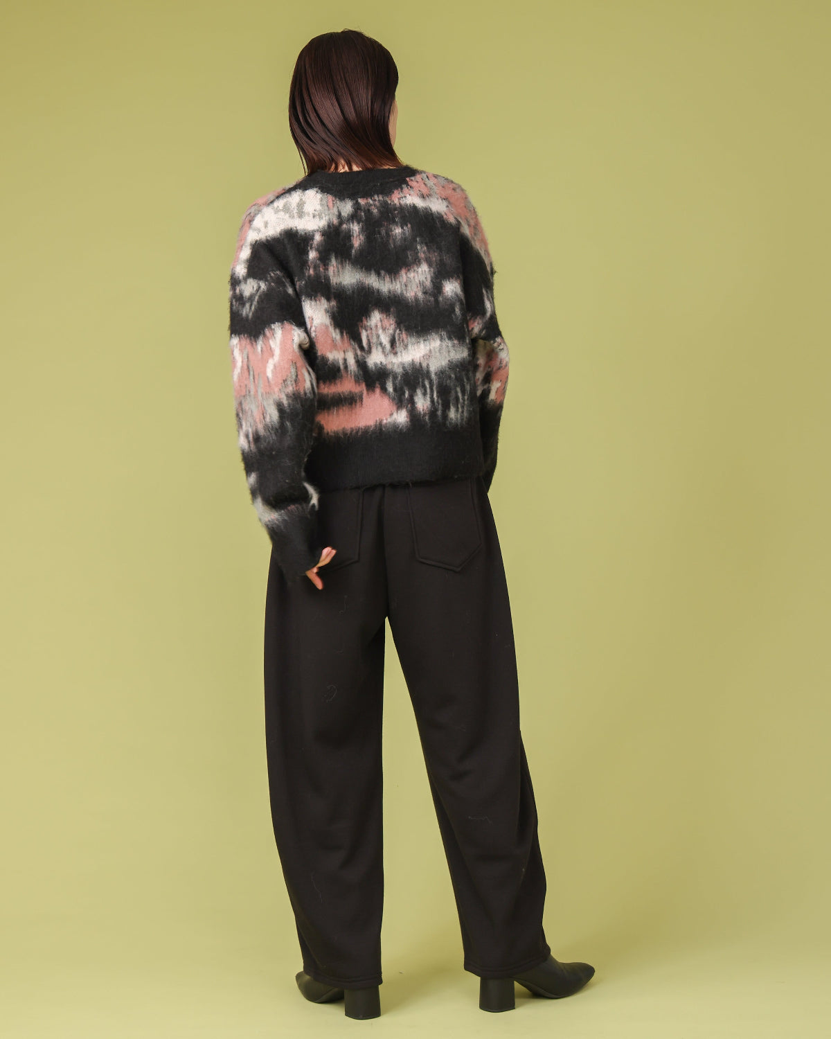 ボンバーヒート裏毛 バレルワイドパンツ（T256-87061） – trois