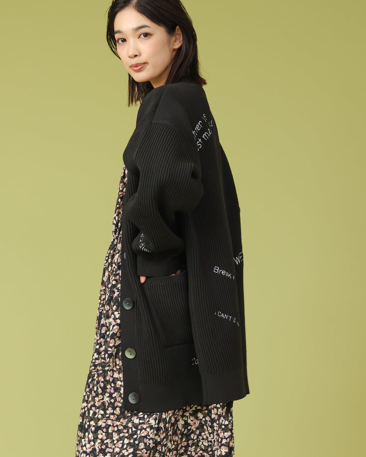 美品 ウィンダンシー カーディガン 刺繍ロゴ ブラック M WIND AND SEA(ウィンダンシー)刺繍 カーディガン ブラック