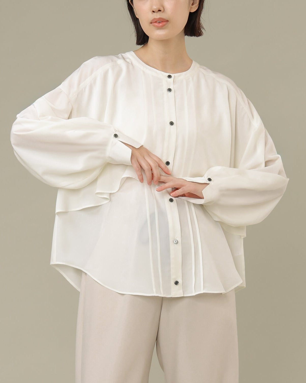 ヴィーナスデシン フラップブラウス（T261-81001） – trois