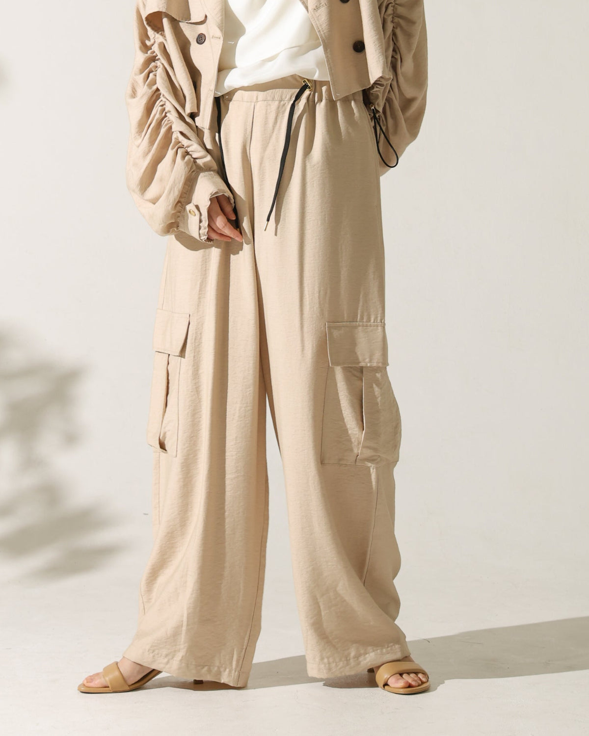 ワッシャーデシン ワイドカーゴパンツ（T261-87024） – trois