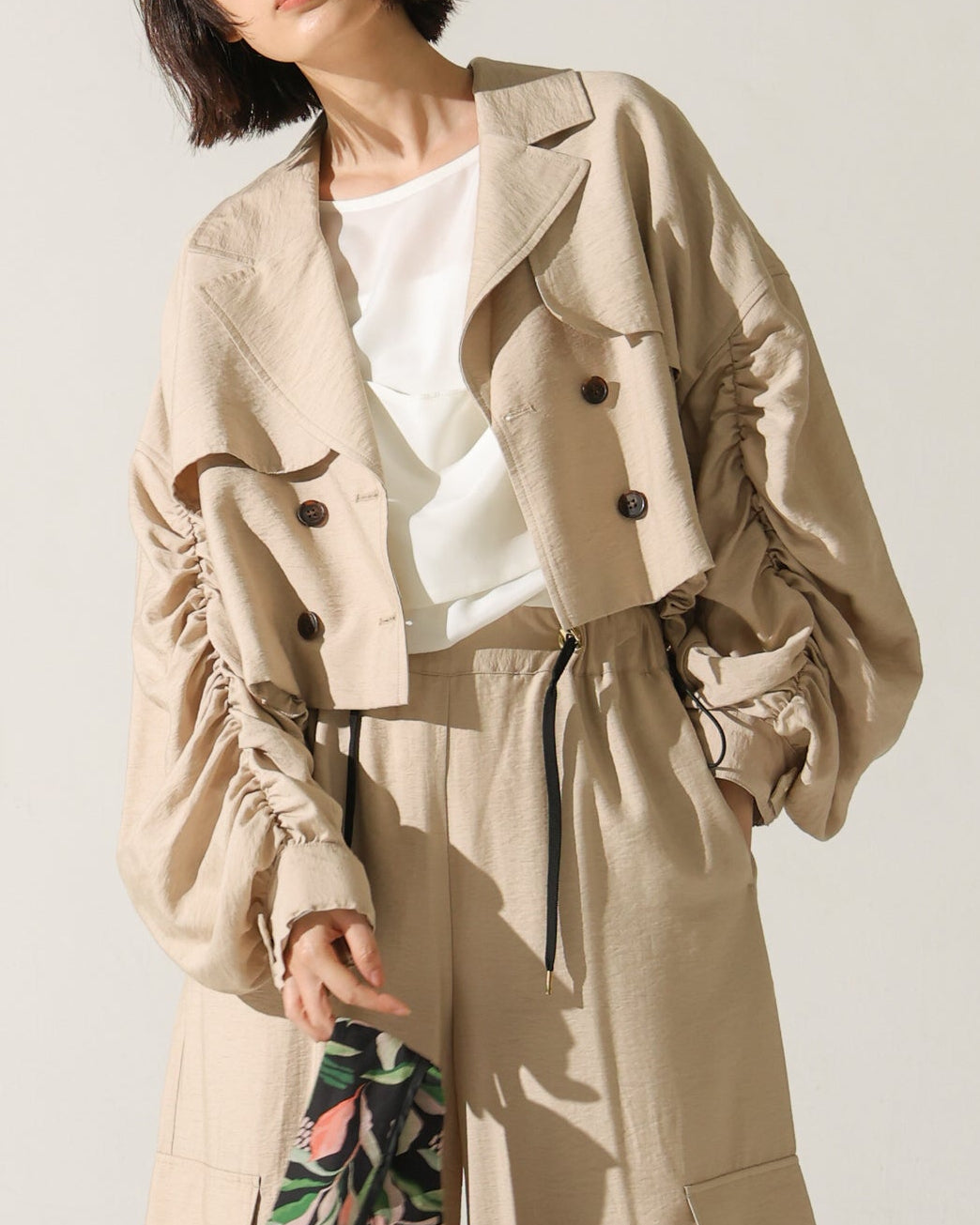 ３点グリーンバッグ、チェッスカートフランス製　コーデュロイ薄ベージュブルゾン 3点グリーンバッグ、チェッスカートフランス製 コーデュロイ薄