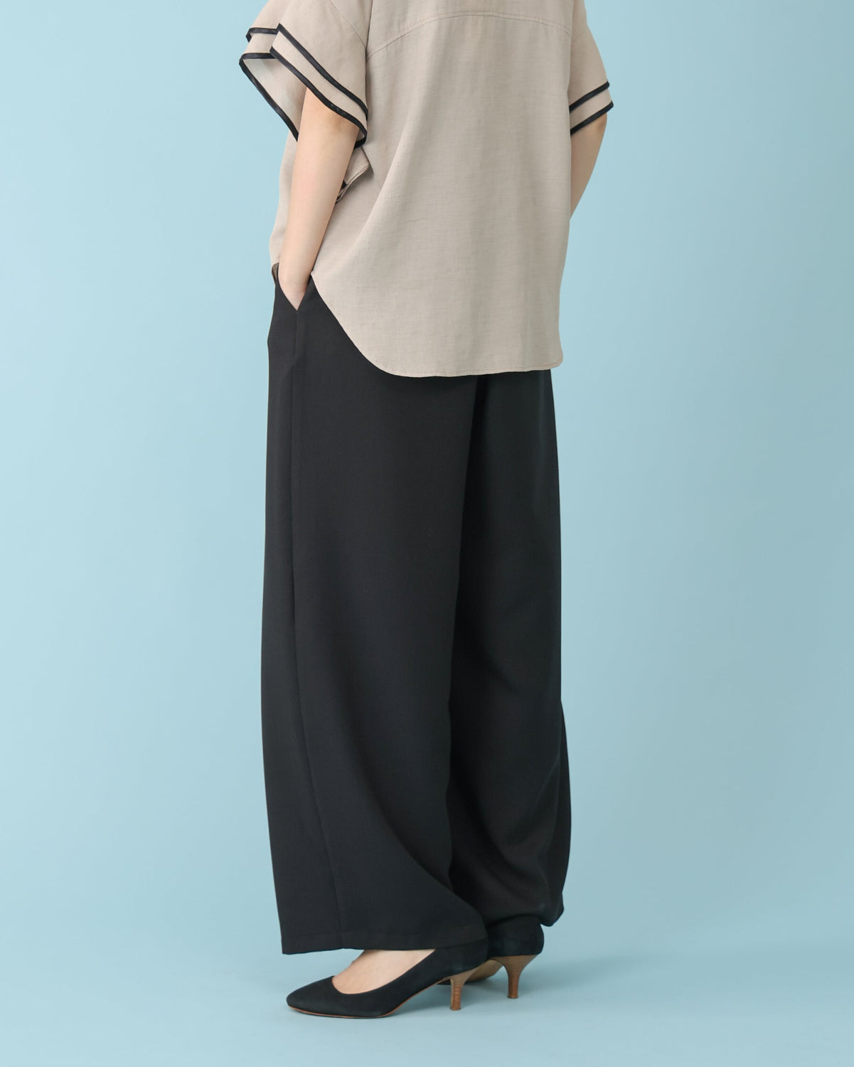ECOバスケット タックパンツ（T261-87070） – trois