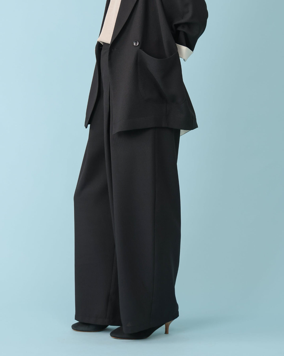 ECOバスケット タックパンツ（T261-87070） – trois