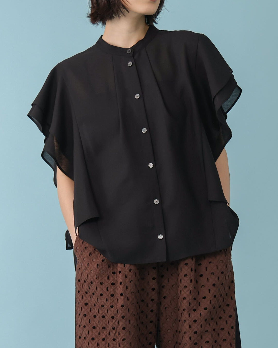 【フリルリボン　ドッキングJKT バックフリル　trois トロア New item – trois