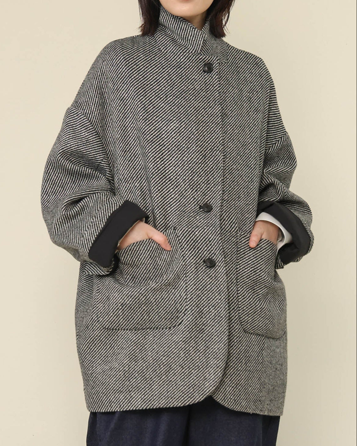 OUTER – trois