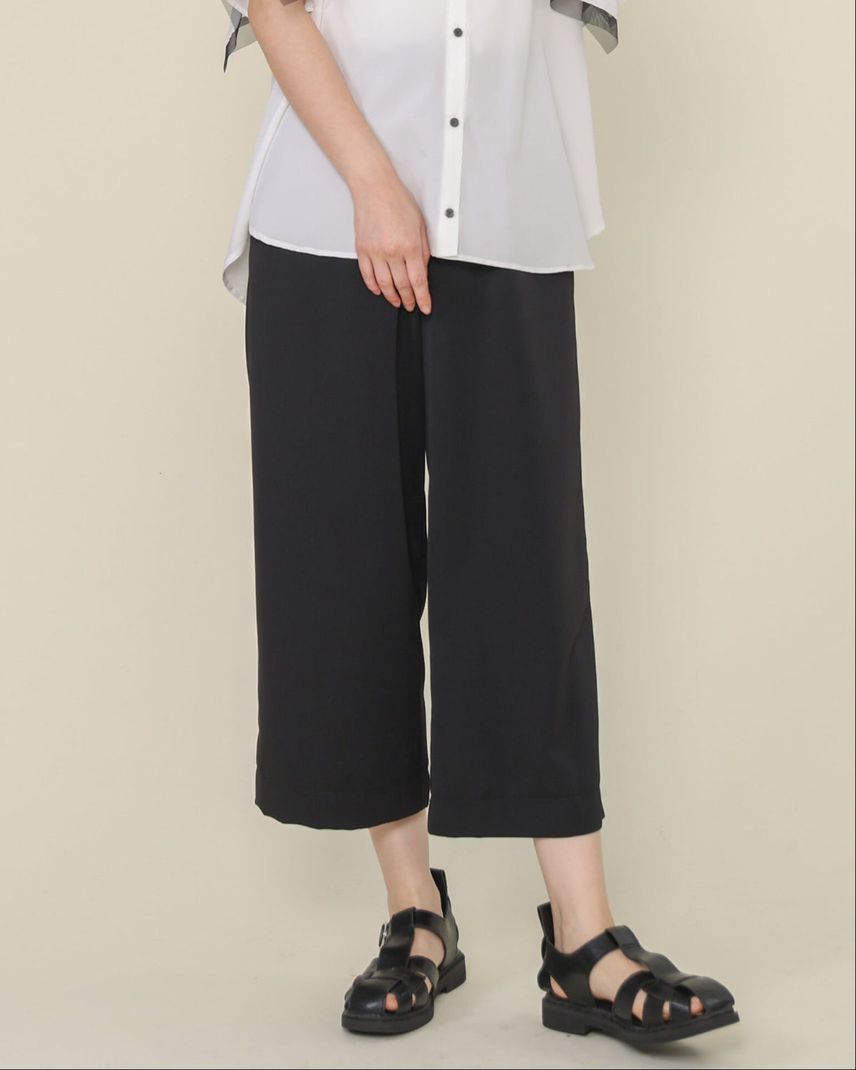 ダブルクロス 8.5分丈ワイドパンツ（T261-87073） – trois