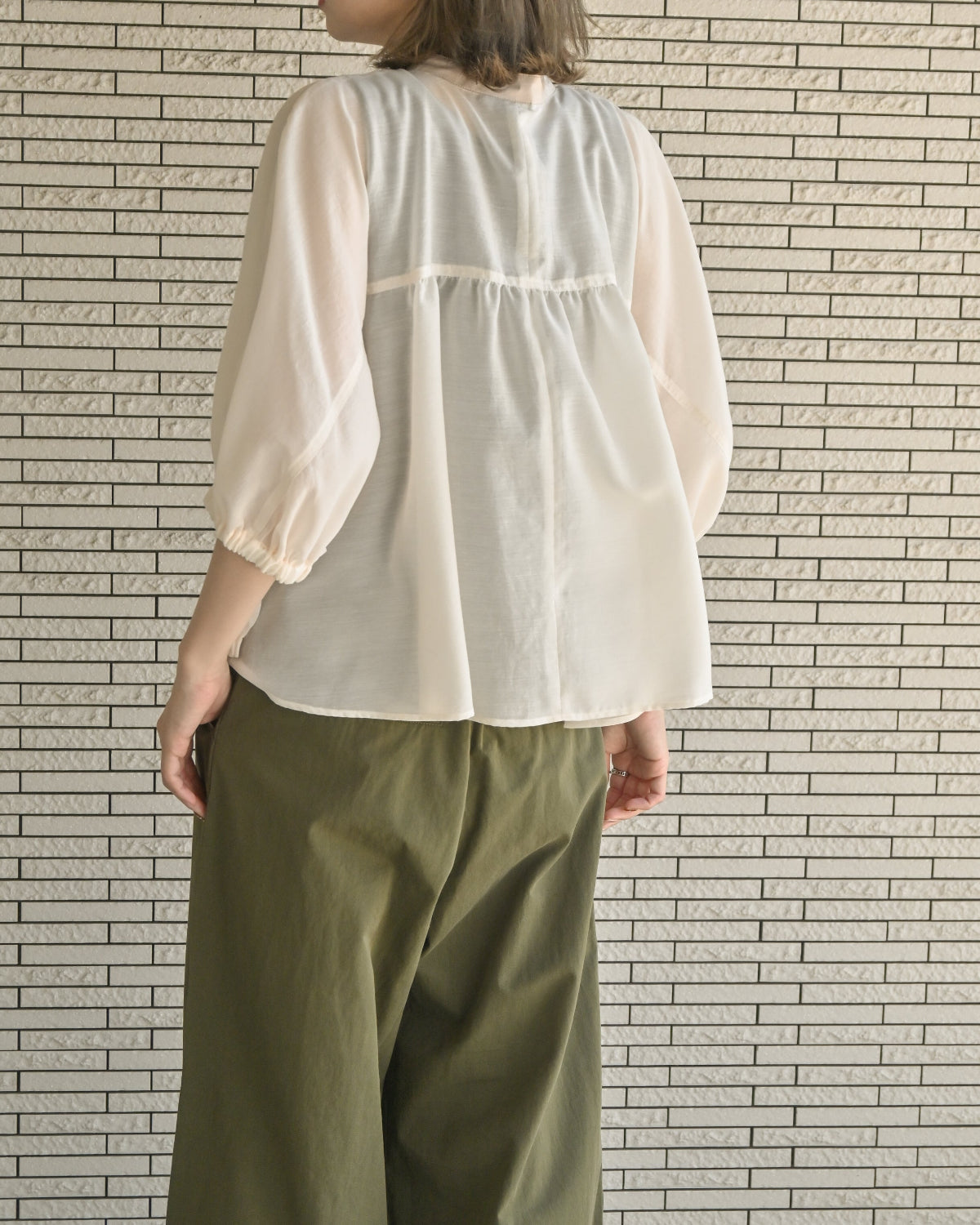 ヴィンテージスパンボイル ギャザーブラウス（T261-81067） – trois