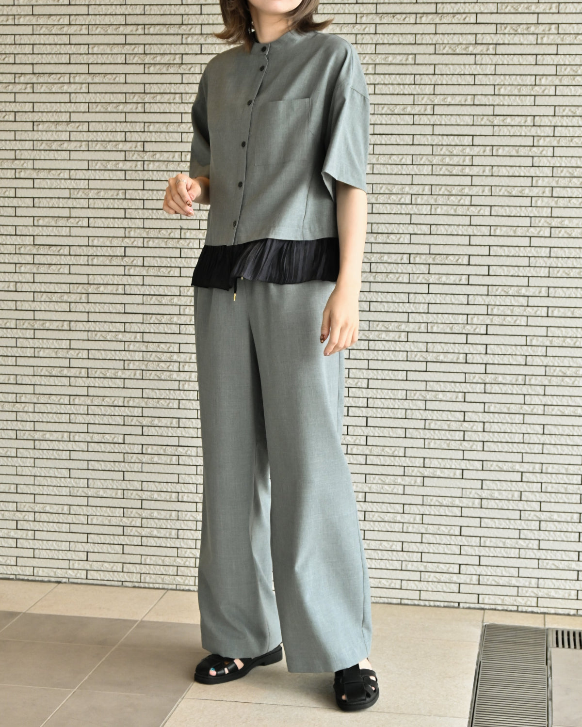 シャンブレー セミワイドパンツ（T261-87066） – trois
