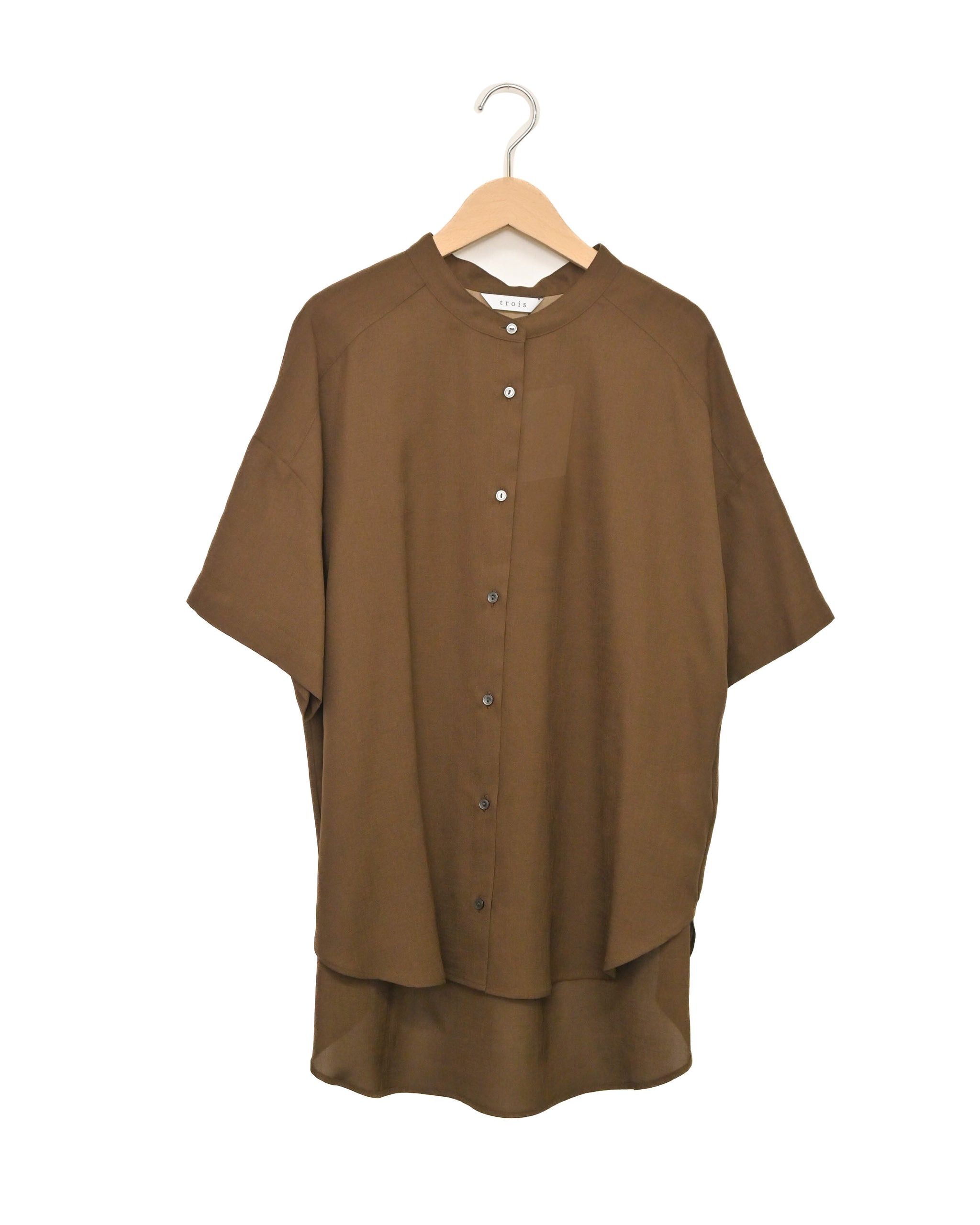 リネンライクツイル バックギャザーブラウス（T266-81030） – trois