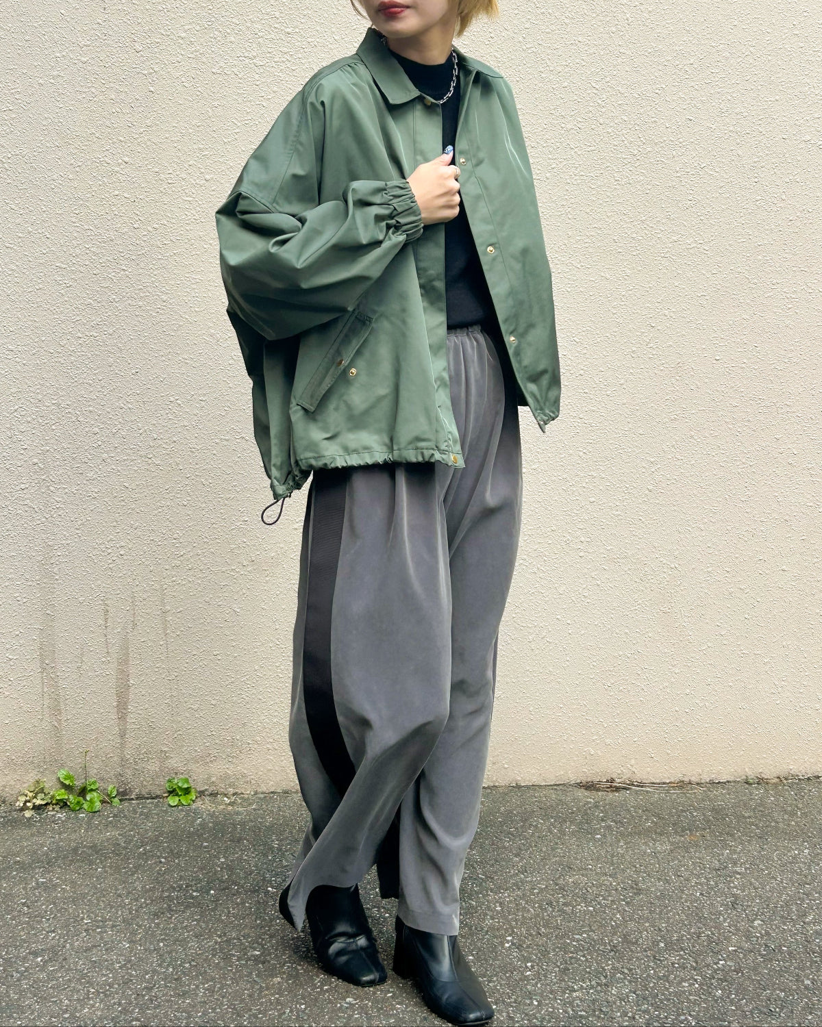 ポリエステルツイル ステンカラーショートブルゾン（T256-83040） – trois